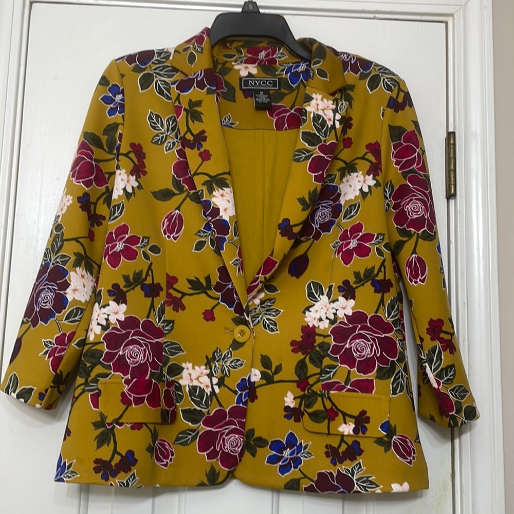 NYC blazer, gold looking with flowers . Size medium